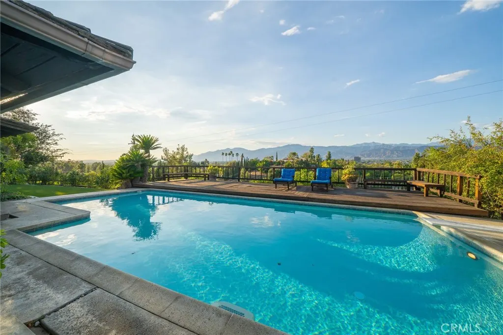 3147 E Los Cerillos Drive