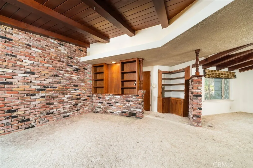3147 E Los Cerillos Drive