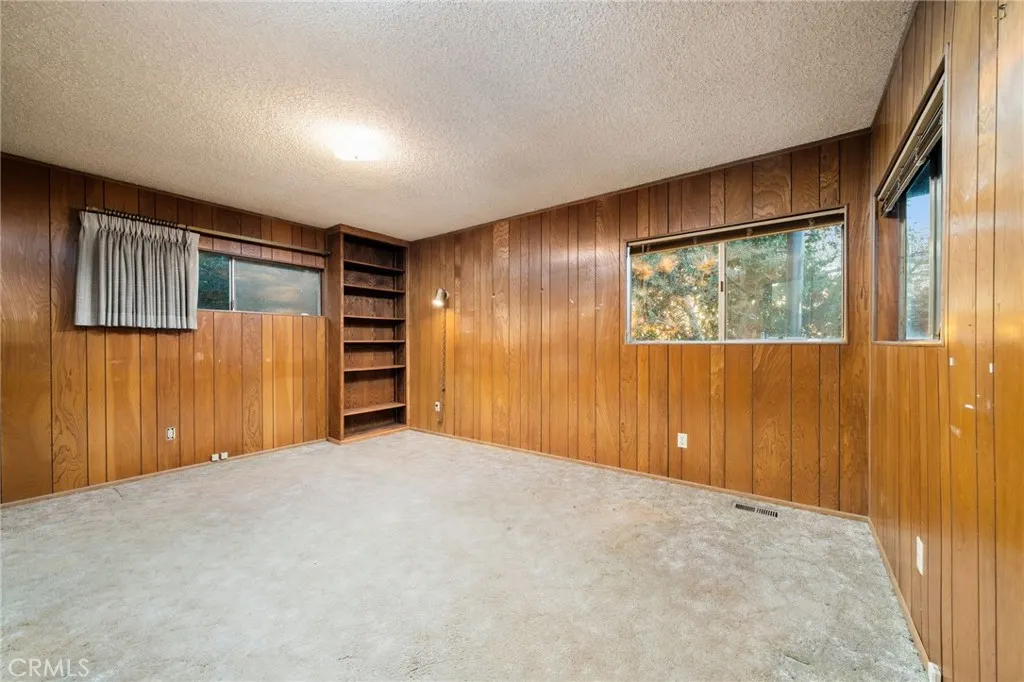 3147 E Los Cerillos Drive
