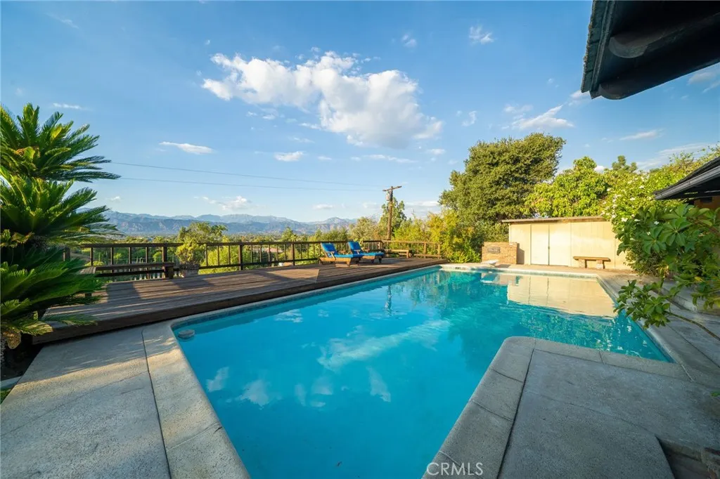 3147 E Los Cerillos Drive
