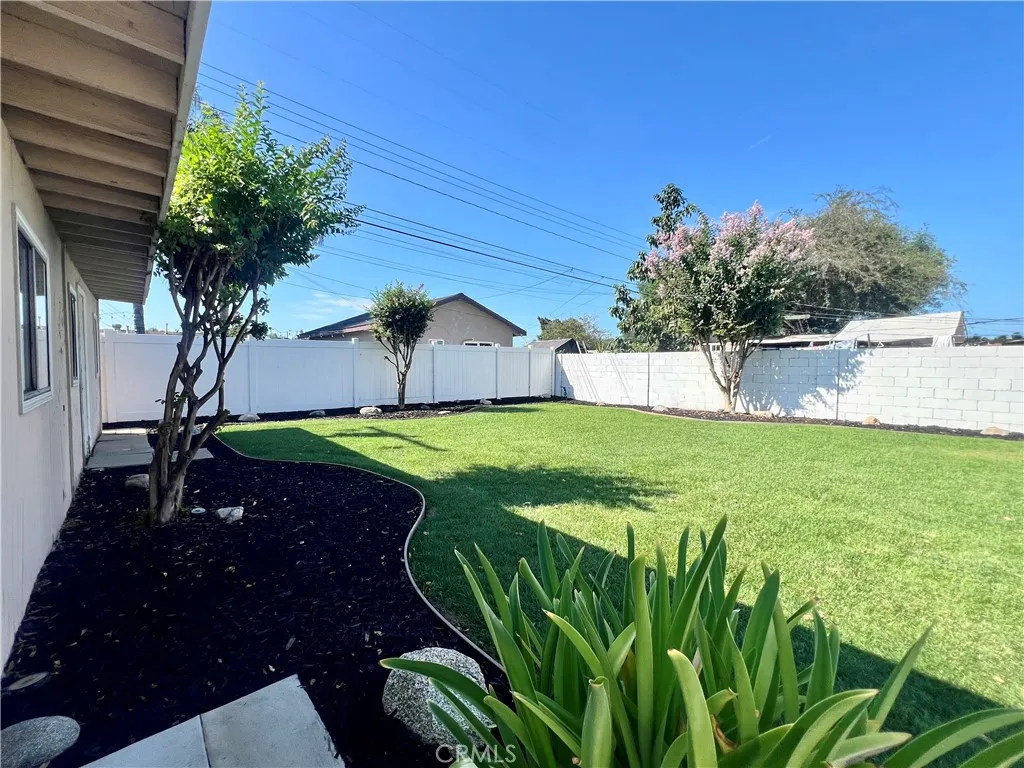16708 E Bellbrook