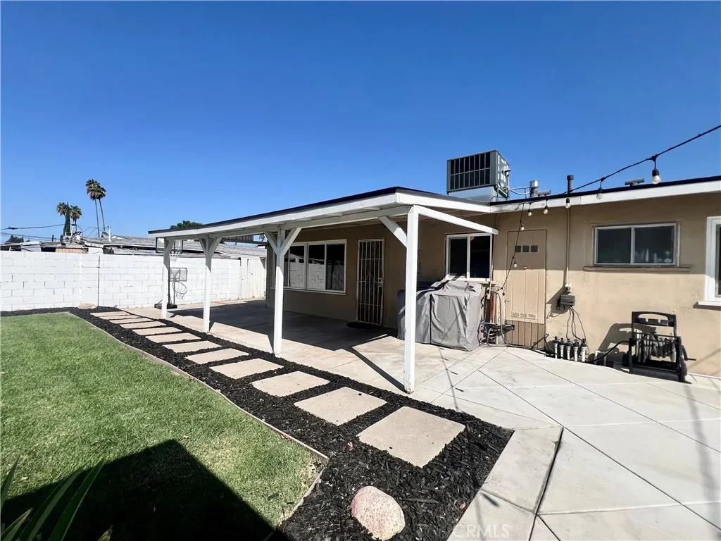 16708 E Bellbrook