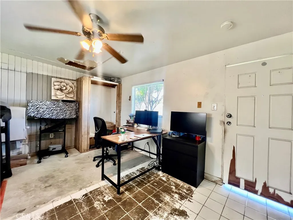 16708 E Bellbrook