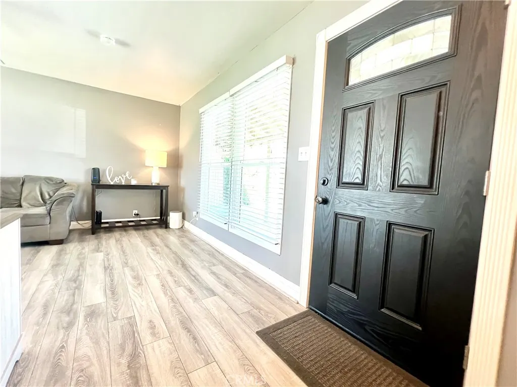 16708 E Bellbrook