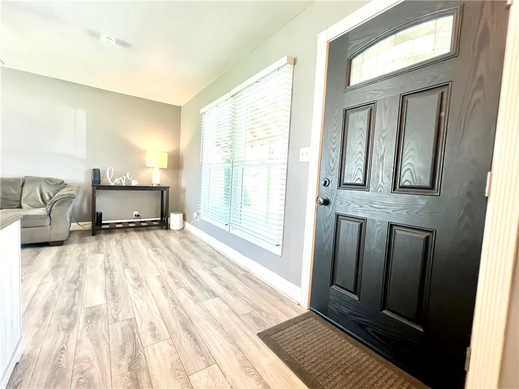 16708 E Bellbrook