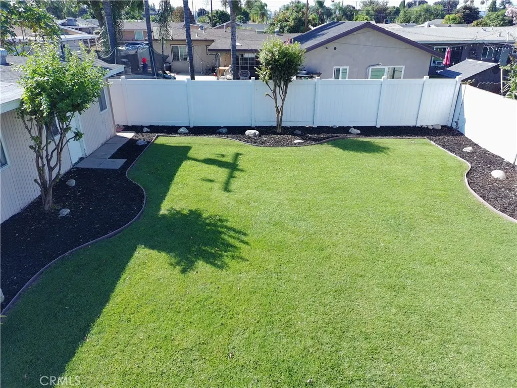 16708 E Bellbrook