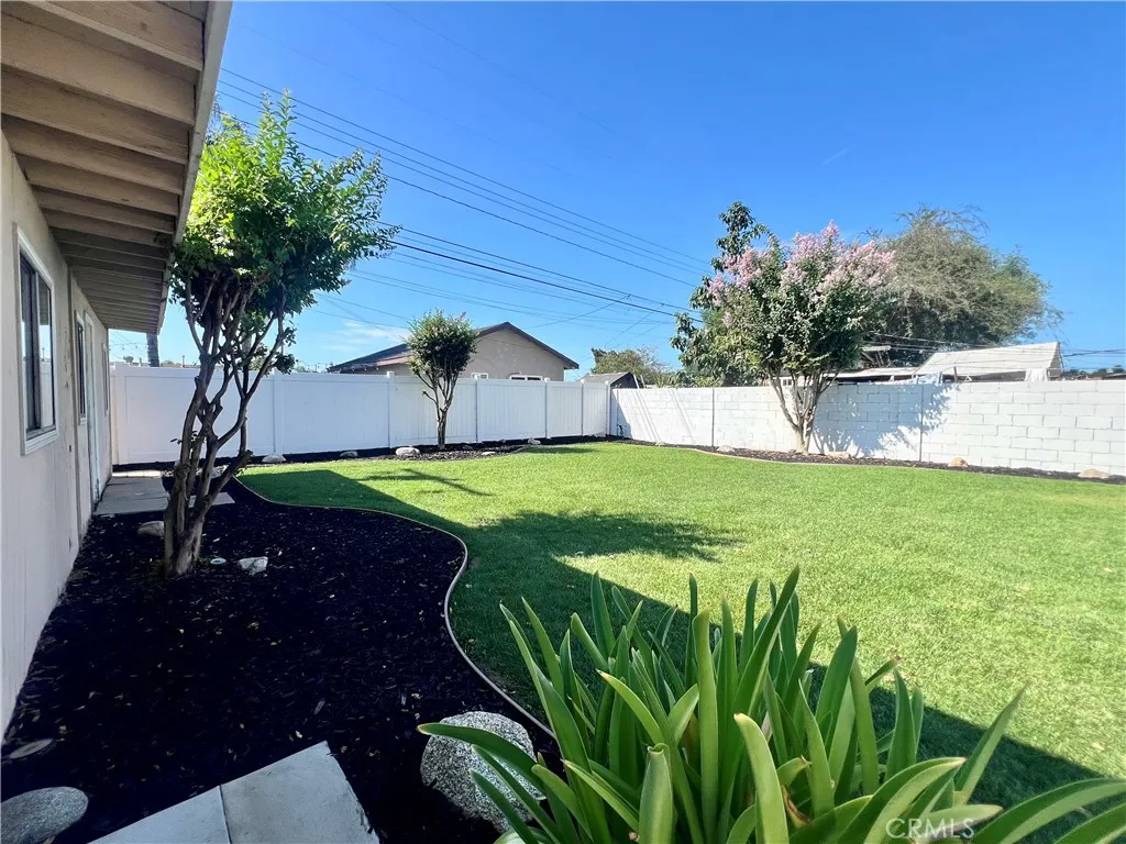 16708 E Bellbrook