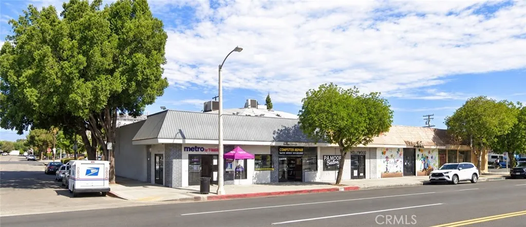 205 E Mission