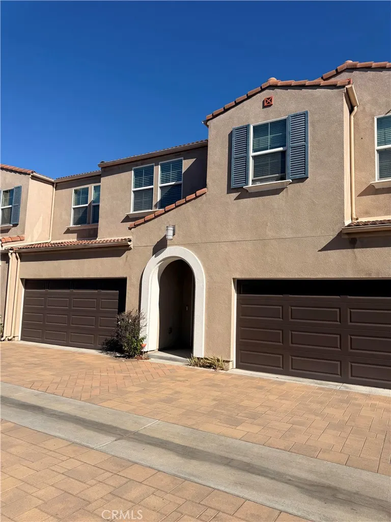 287 E Arrow #22