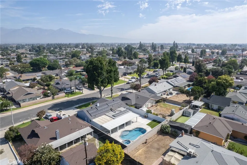 5019 Roosevelt