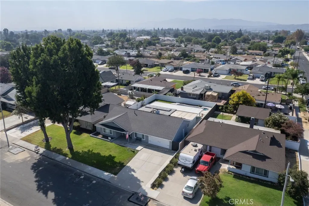 5019 Roosevelt