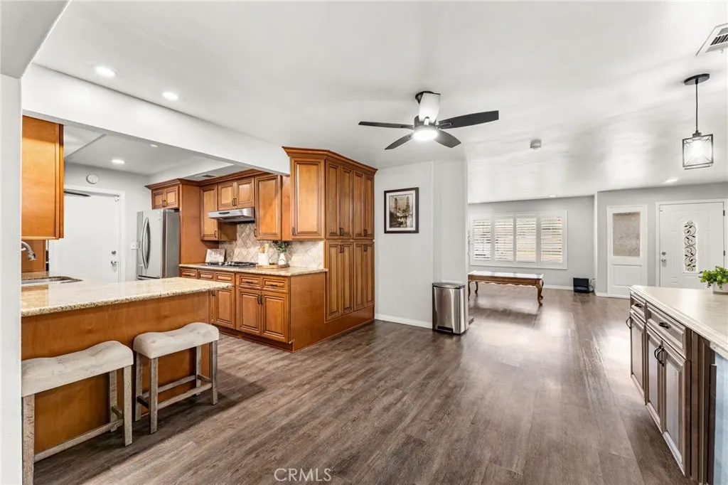 5019 Roosevelt