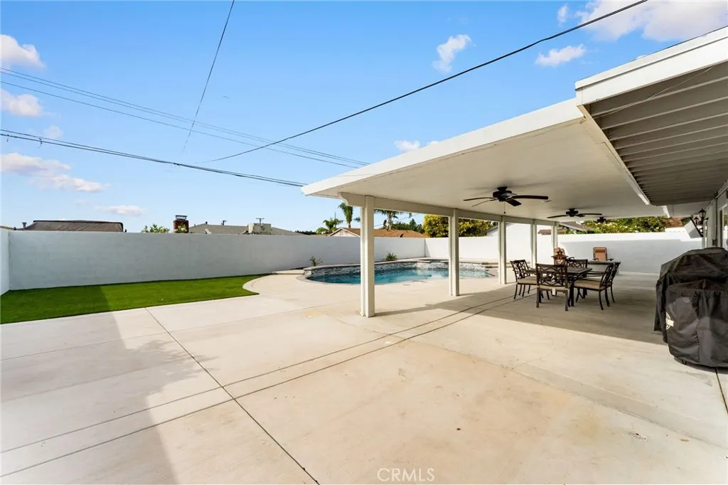 5019 Roosevelt