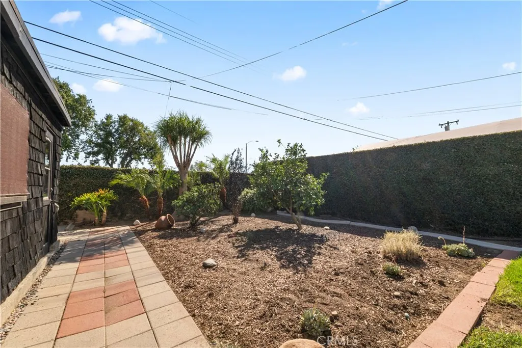 1720 Elmcrest Street