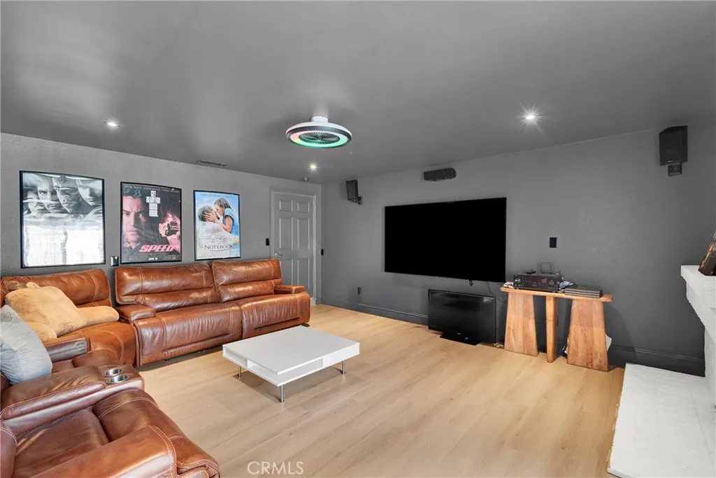 11159 Carriage Avenue