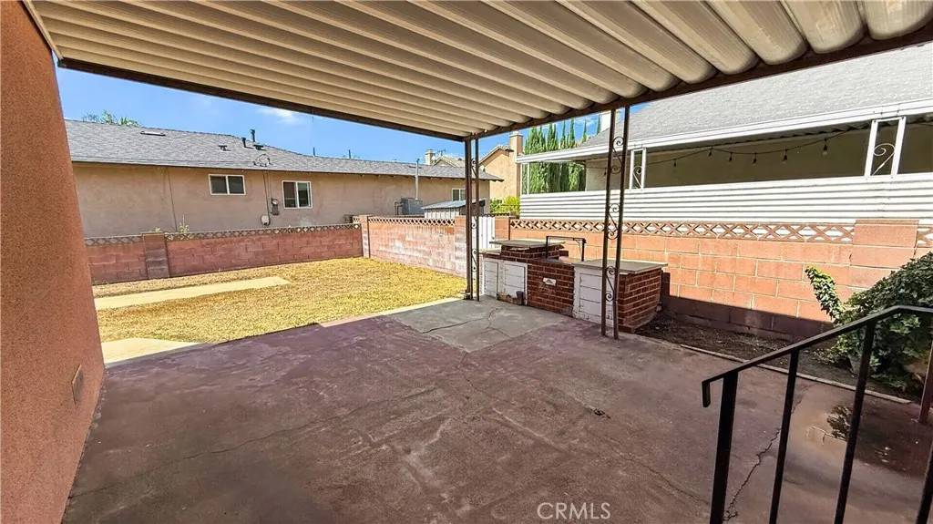 1437 Santo Domingo Avenue