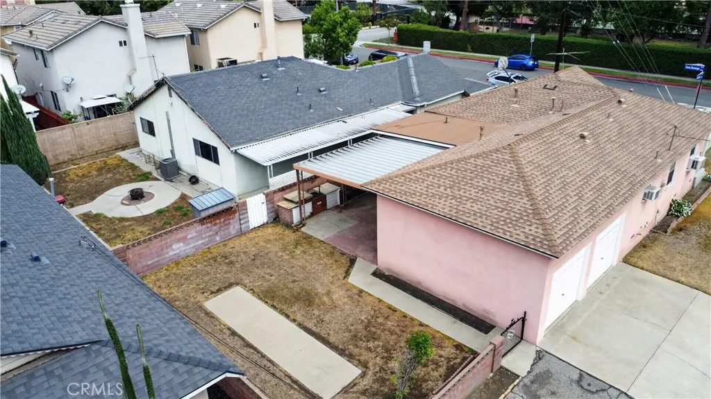 1437 Santo Domingo Avenue