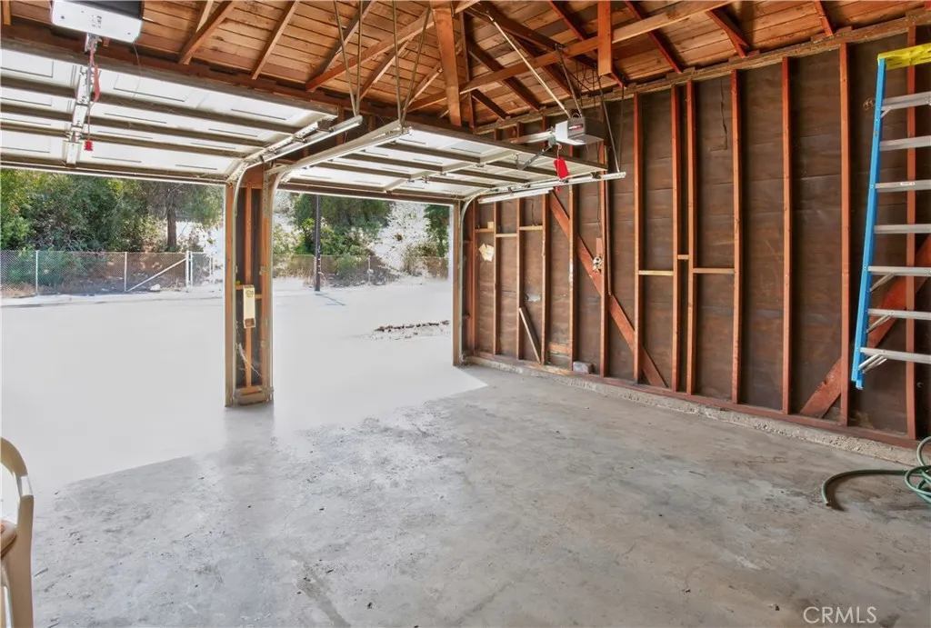 1437 Santo Domingo Avenue