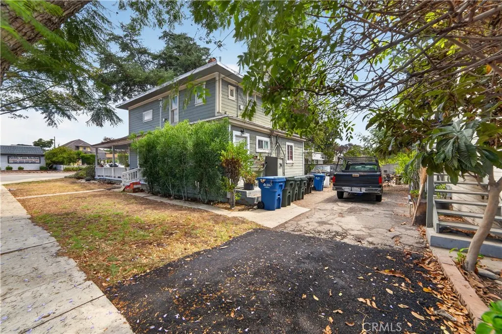 1195 N Park