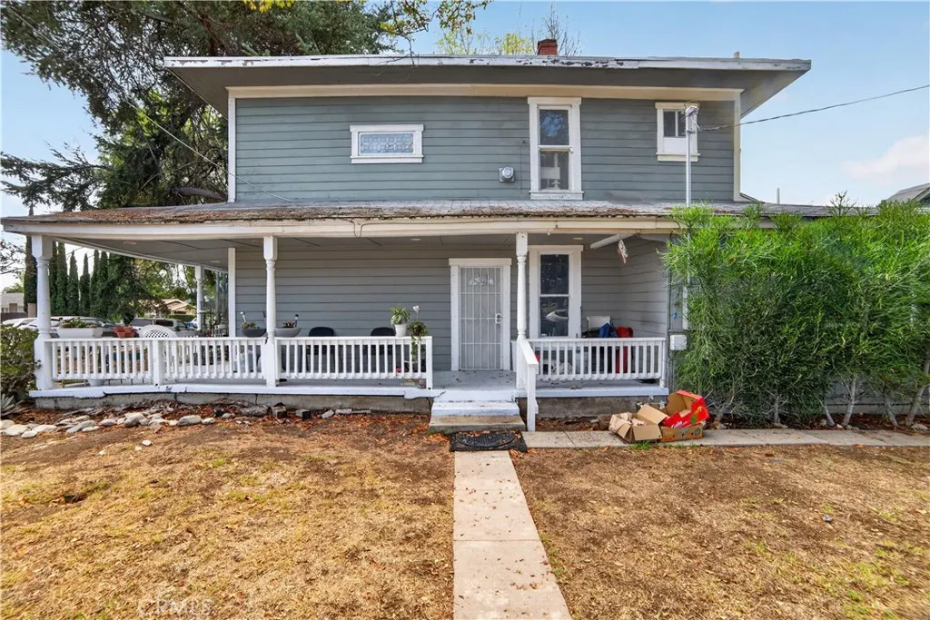 1195 N Park