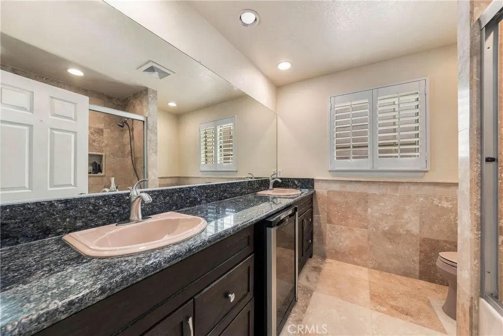 530 E Payson