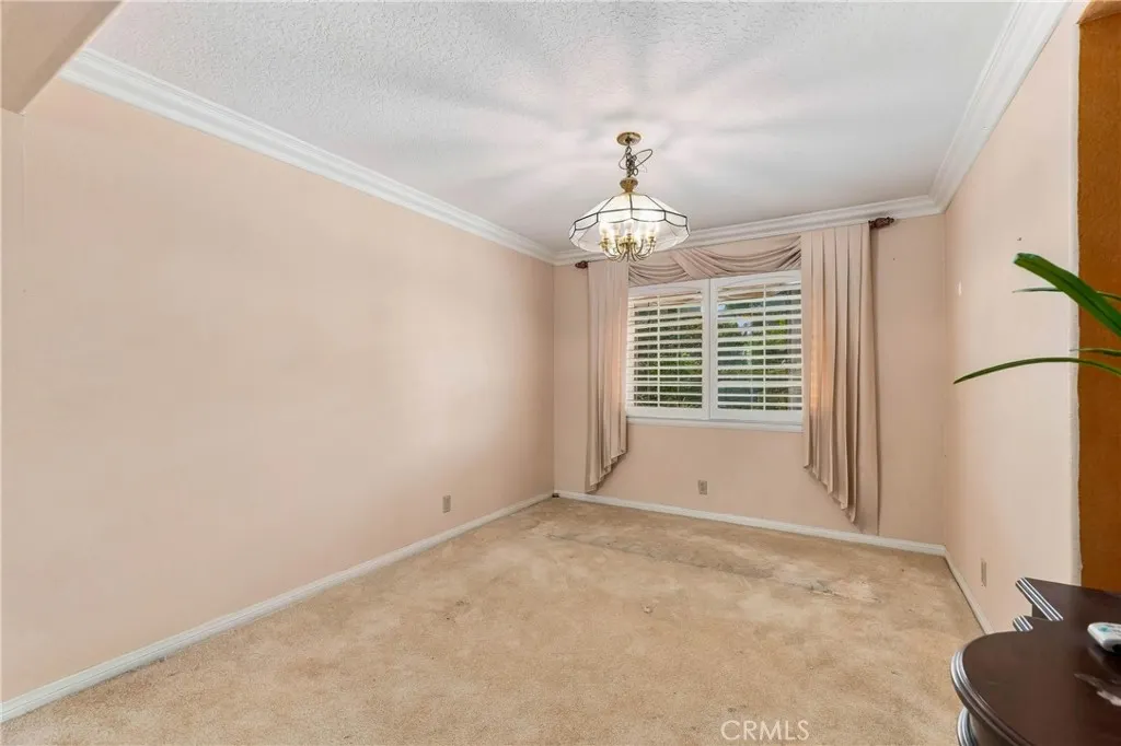 530 E Payson