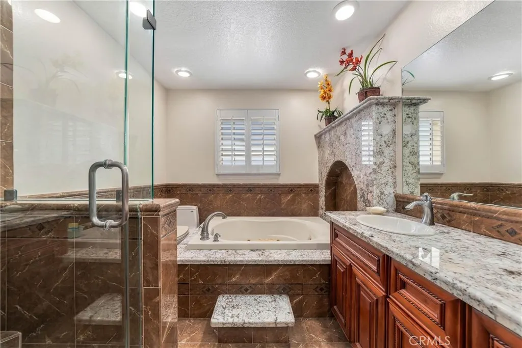 530 E Payson