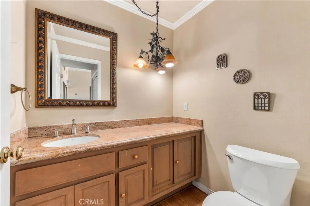 530 E Payson