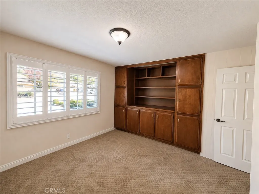 644 Crestglen Road