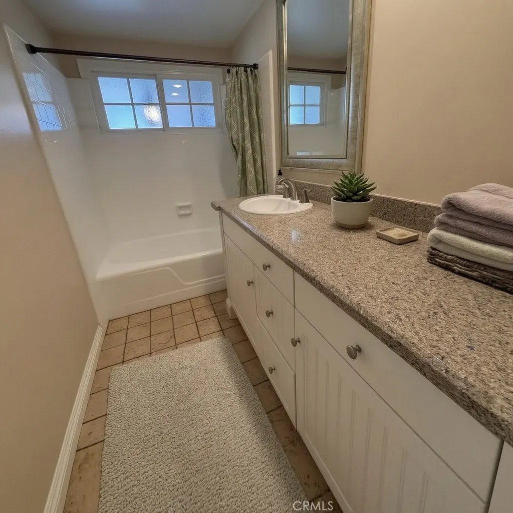 644 Crestglen Road