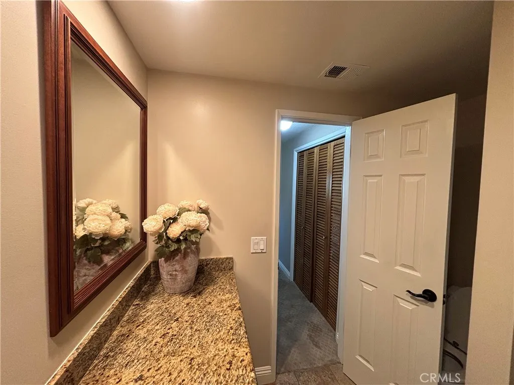 644 Crestglen Road