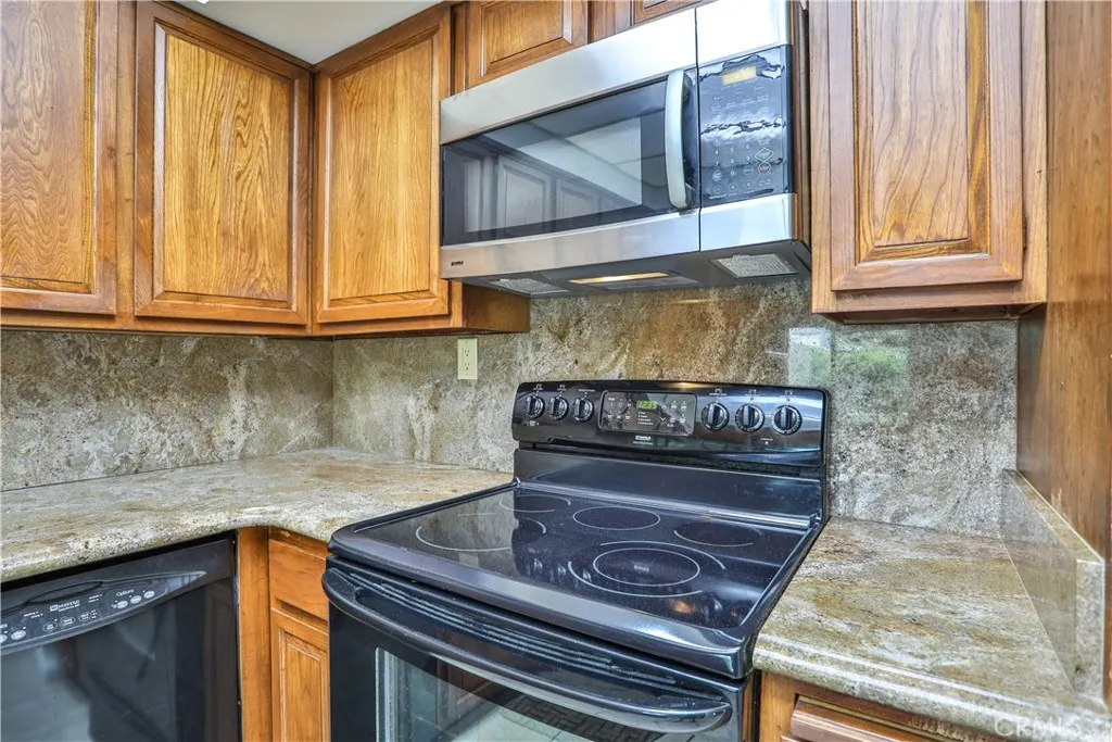 672 Greendale Lane
