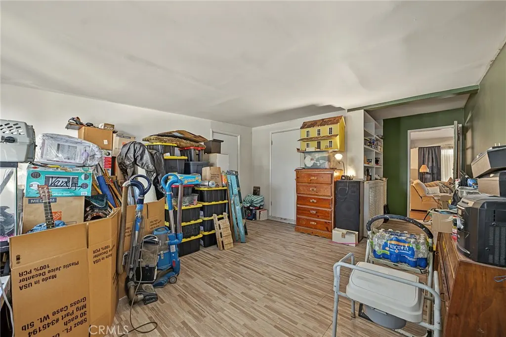 907 S Danehurst
