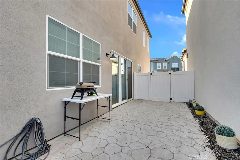 4433 S Fairmount Paseo