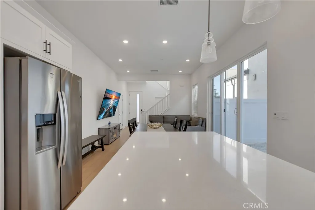 4433 S Fairmount Paseo