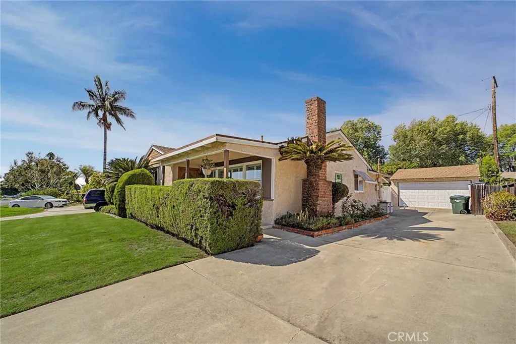 347 W Leeside
