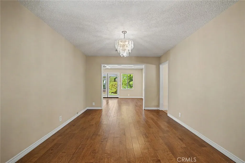 347 W Leeside