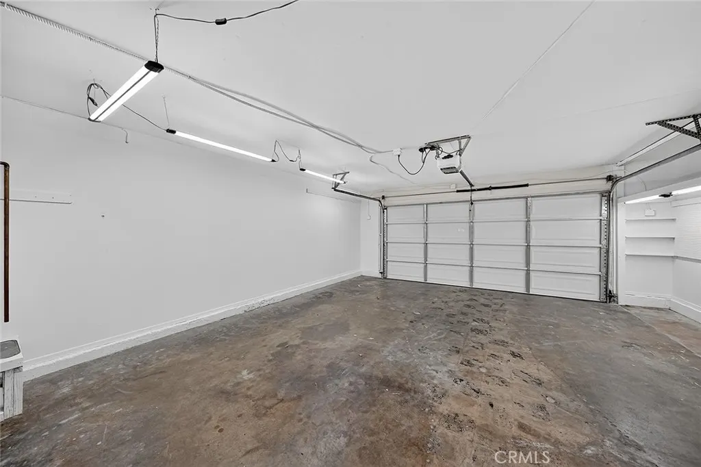 1630 E Edgecomb