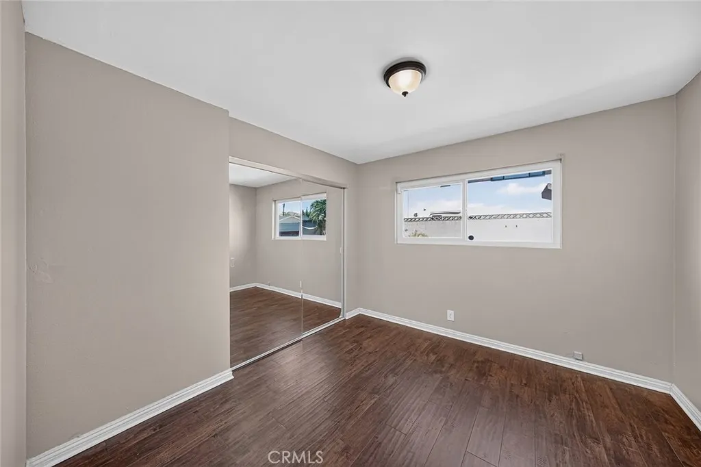 1630 E Edgecomb