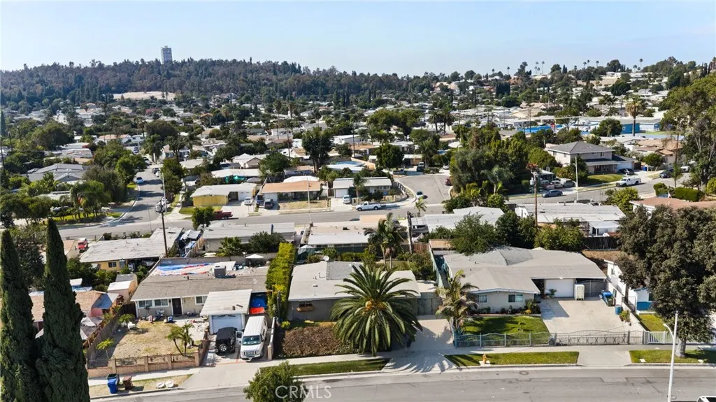 229 S Shipman