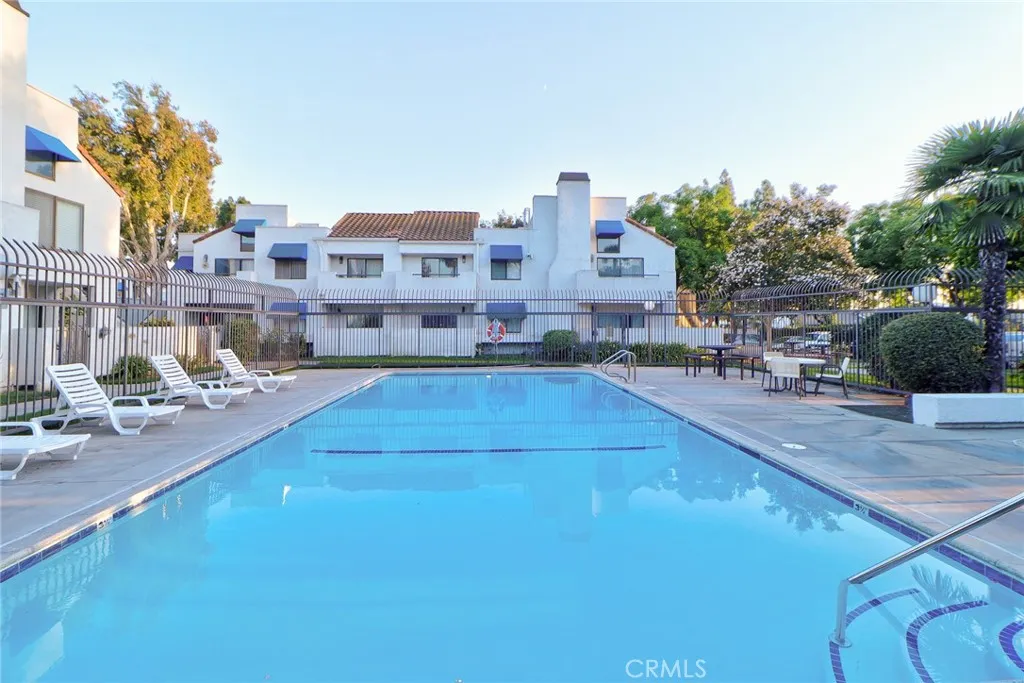 652 Park Shadow Court
