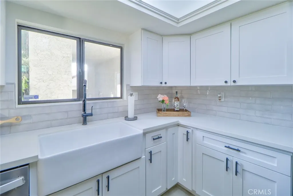 652 Park Shadow Court