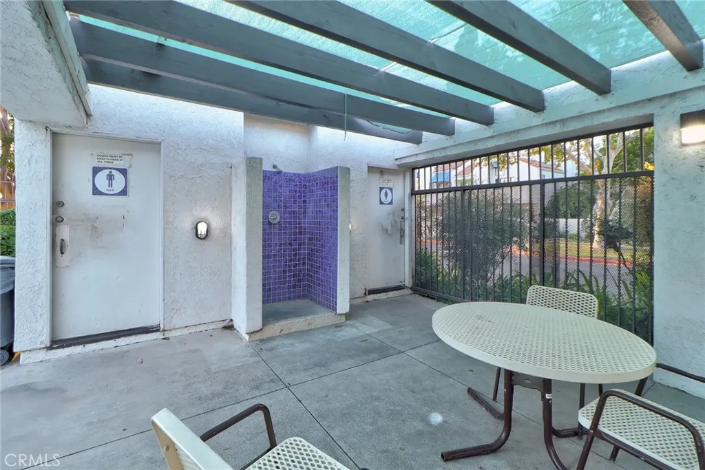 652 Park Shadow Court