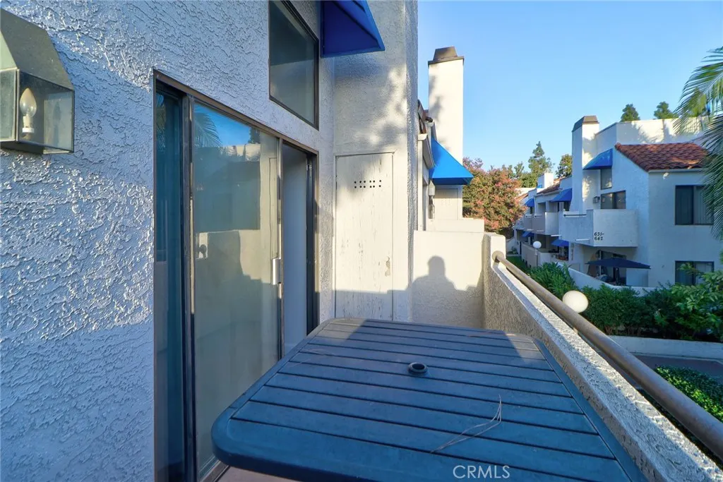 652 Park Shadow Court