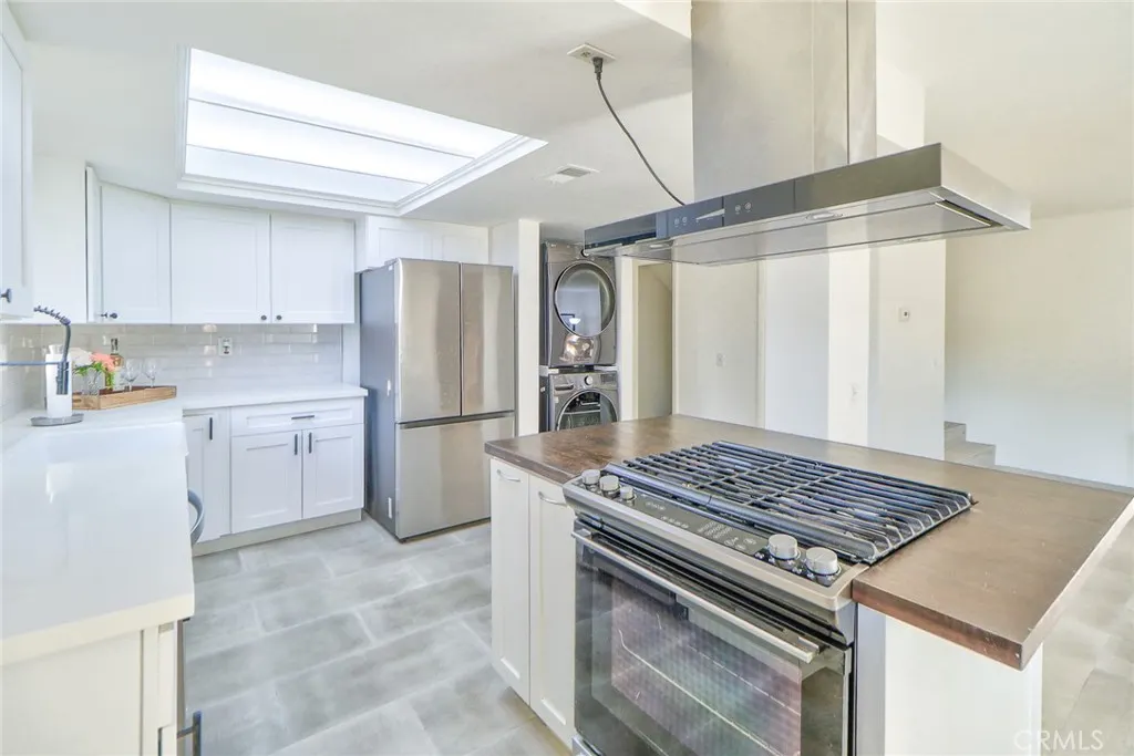 652 Park Shadow Court