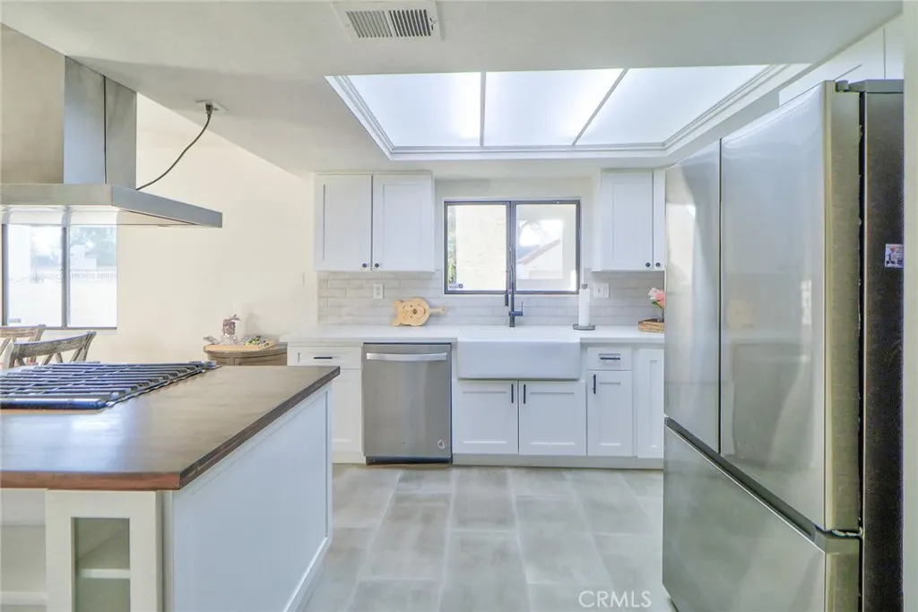 652 Park Shadow Court