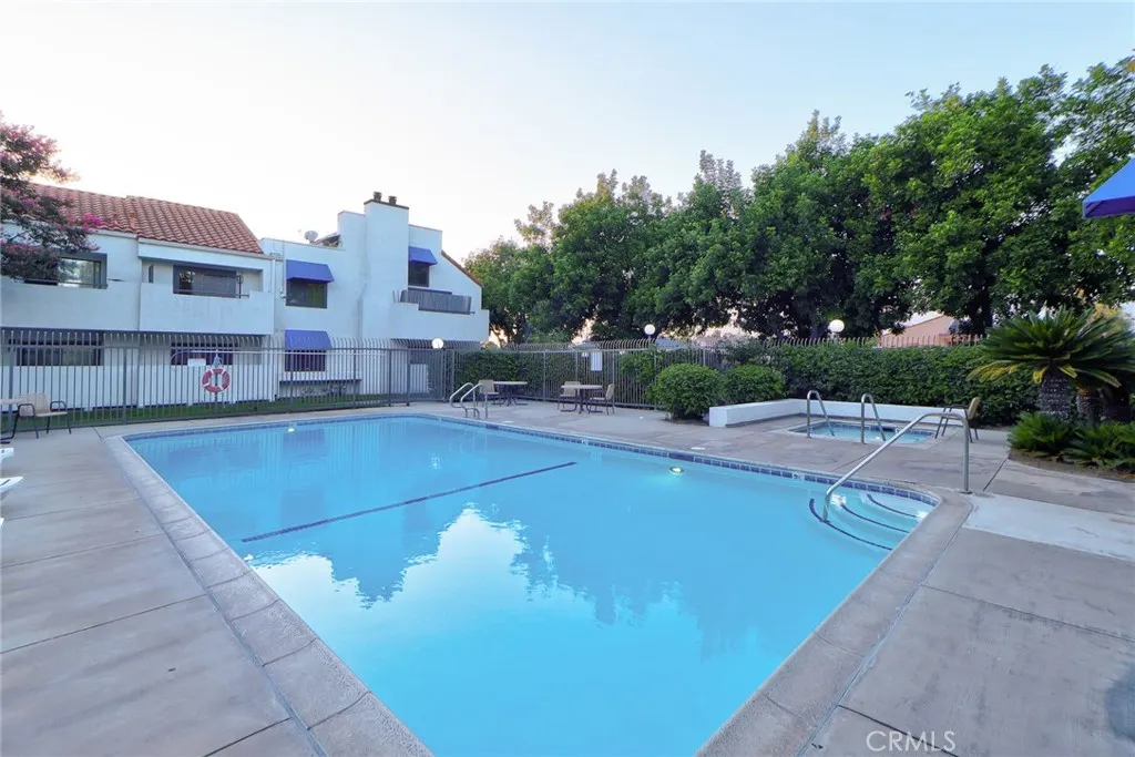 652 Park Shadow Court