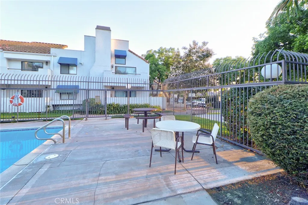 652 Park Shadow Court