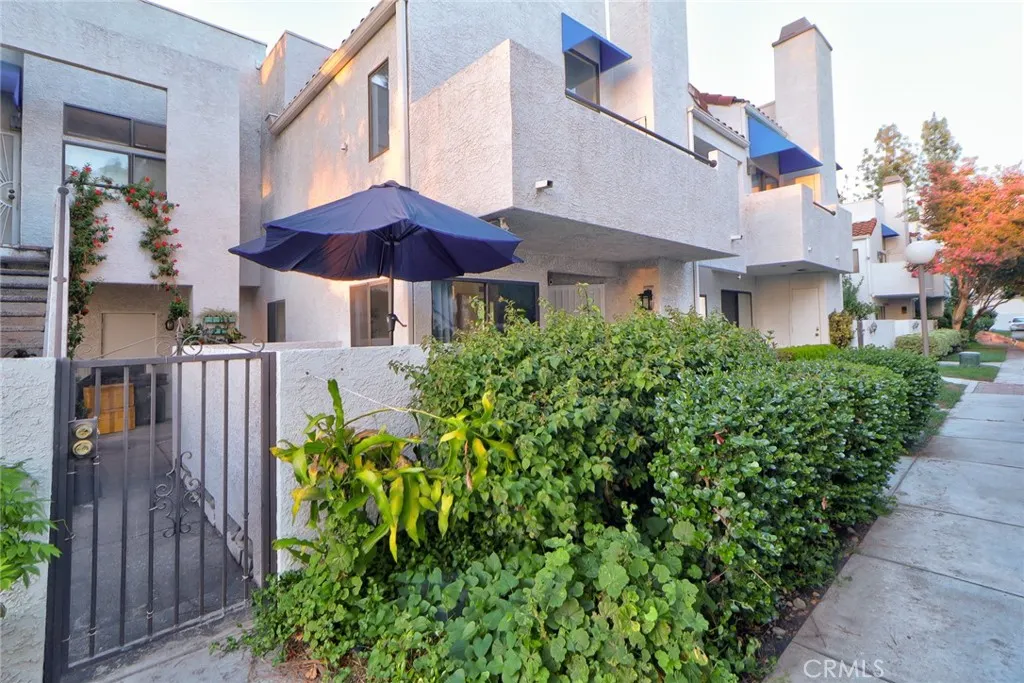 652 Park Shadow Court