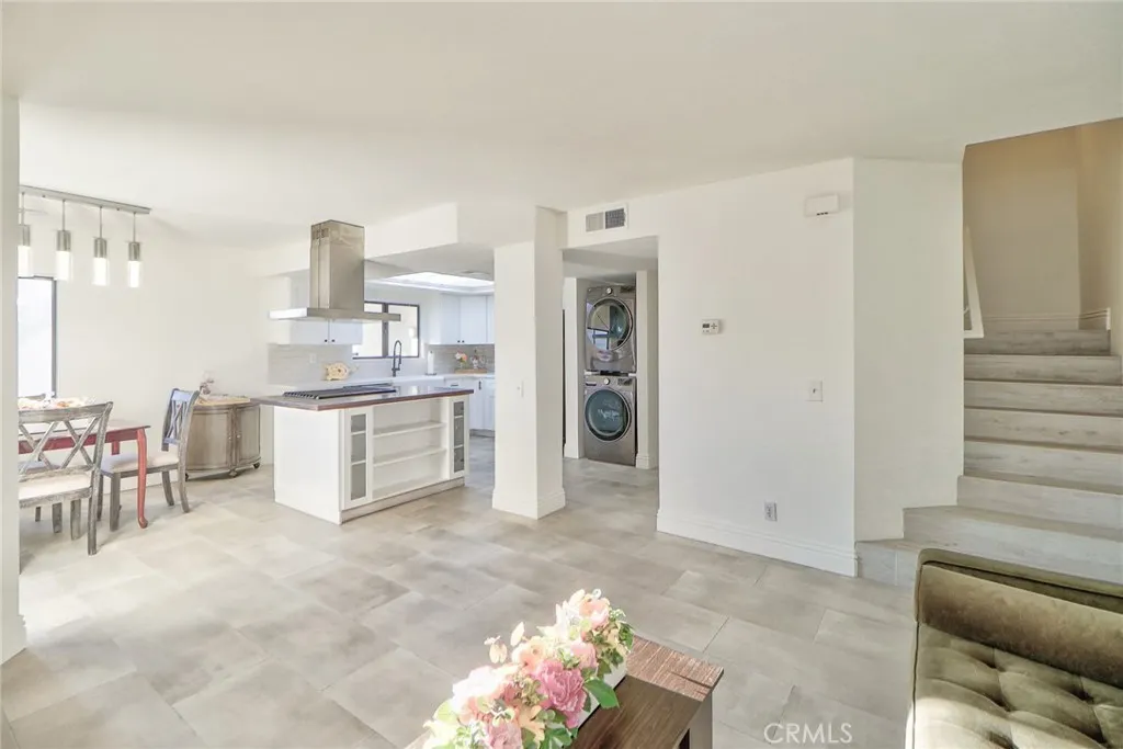 652 Park Shadow Court